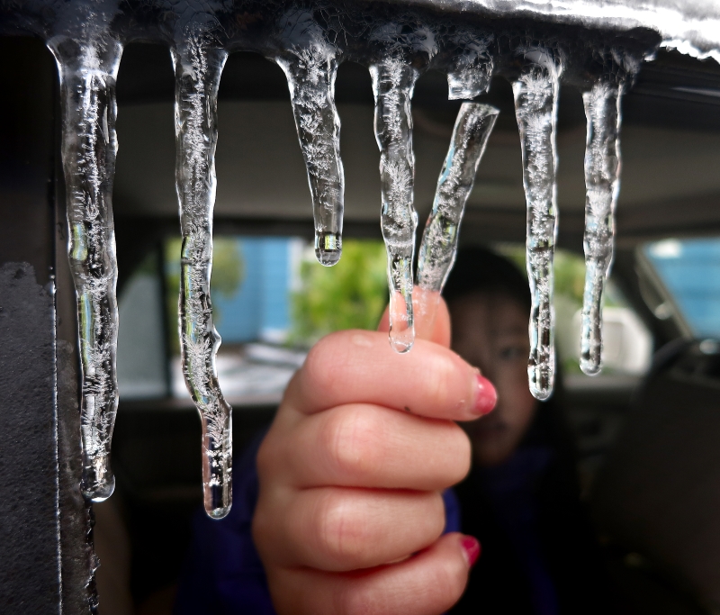 Image of icicles