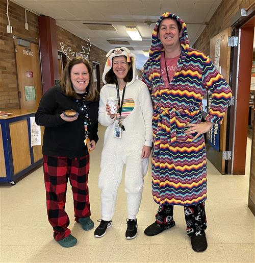 Leslie, Laura & Wade! 
