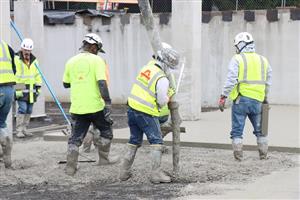 Cement pour close up